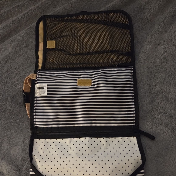 Skip Hop Change Pad + Gift - Picture 3 of 4